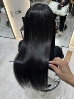 ジーナ 吉塚(Zina)&nbsp;艶髪ストレート フェイクブラック【福田】吉塚美容室 髪質改善