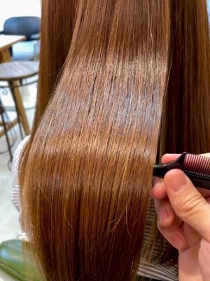 酸熱トリートメントで髪質改善！髪の芯から潤い、艶感UP！髪質に合わせたケアで、潤い溢れるサラツヤ髪に☆
