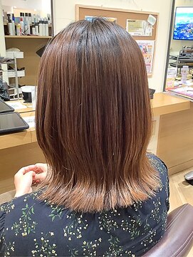 ラファンス 栗林店(LaFENCE) ミディアムボブ/外ハネ/ブラウン