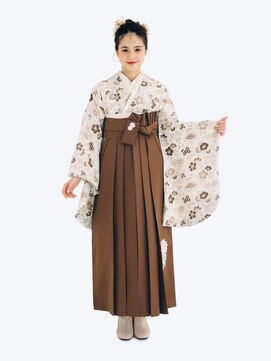 ハナココ 水戸店(hana Coco) 【キッズ袴】【小学生卒業袴】【ネットレンタル】【レンタル袴】