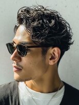 アース 相模大野店(EARTH)&nbsp;フェード×ニュアンスパーマ刈上げで外国人風に！