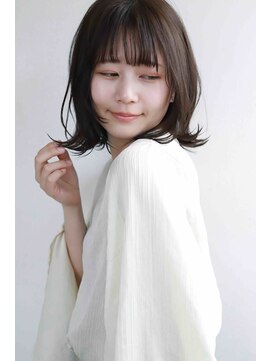 モコ(MOCO) メリハリフォルムと質感の合わせ技