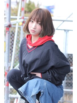 フォーム(FORM) エレメントグレージュとふんわりボブ