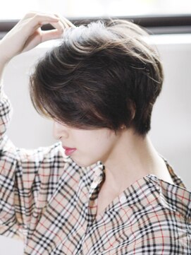 アンダートゥリー(_TREE) 大人ショートボブ「スリール×抜け感」