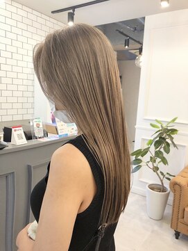 プラン 玉造(plein) サラサラロング×ミルクティカラー