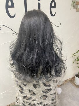 イリゼ(IRISE) 【デザインカラー】ホワイトインナー×グレージュ 担当木曽