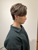 リリアーナ(LILIANA)&nbsp;センターパート　ニュアンスパーマ　メンズパーマ　カルマパーマ