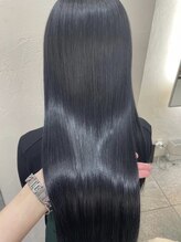 【color】透明感のあるカラーも暗めカラーも、白髪染めだってこんなにデザインできる！薬剤にこだわり◎