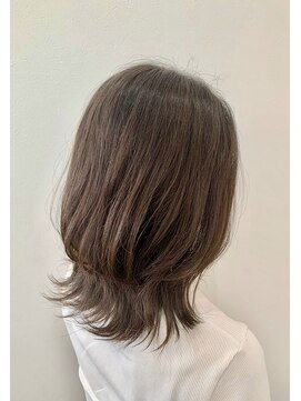 グリーン(green) ふんわり外ハネスタイル☆ 行徳＿green