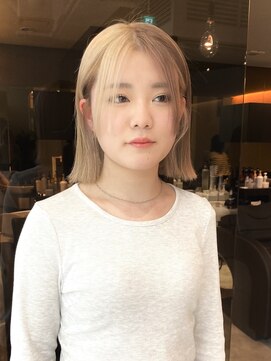 シアン(SYAN) センターパートロブ/ポイントローライトデザイン【Shiho】