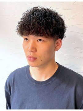 ディスイズバーバーセカンド(THIS IS BARBER 2nd) 波巻きパーマ　ハードパーマ　ミニマッシュ　ツーブロック