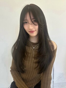 スティロ(stylo) レイヤーカットハイライトショートヘアイルミナカラーオージュア