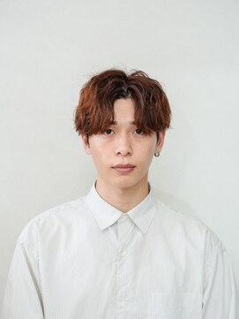 ウォルク(WOLK) センターパート/ツイストスパイラル