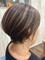 ヘアーズマハロ(hair's Mahalo.) ハイライトで白髪ぼかしショート