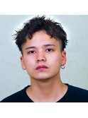 アップバングツイストスパイラル/刈り上げショート