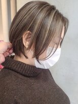 エリマ 武蔵小杉(elima)&nbsp;武蔵小杉大人ショートボブベージュカラー丸みレイヤーくびれ30代