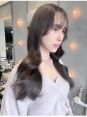 【田中杏実】ワンホンヘアに艶感たっぷりラベンダーグレージュ