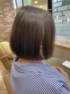 前下がりのボブデザイン！