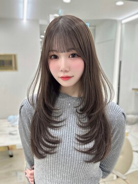 マウル 栄(MAEUL) 小顔ヘア　オリーブグレー　黒髪　ココアベージュ