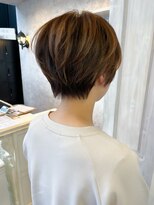 キャアリー(Caary)&nbsp;福山人気20代30代コンパクトショート春くすみベージュ骨格補正