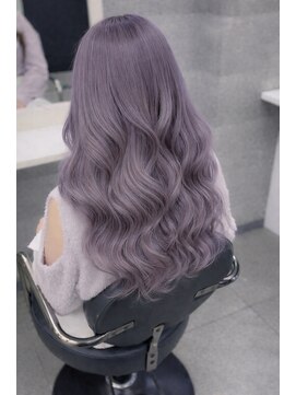 モーション 新宿(motion) 10代20代30代おすすめ似合わせカット イルミナカラー