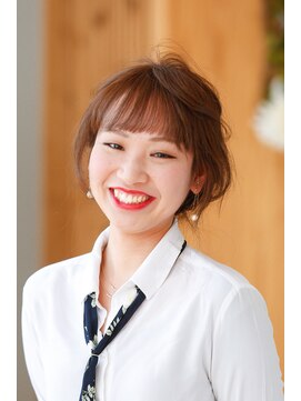 レーヴ バイ ヘアメイクカリス(reve by Hair make Charis) 大人シンプルアレンジ