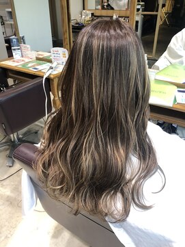 トゥルース 獨協大学前店(Hair&Make TRUTH) 大人ハイライト