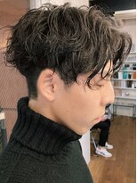 バイフィフス 原宿/表参道(by fifth)&nbsp;ツイストスパイラルパーマ刈り上げツーブロックセンターパート