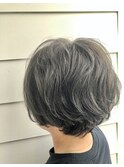 ショートボブ×ダークグレー/刈り上げボブ/刈り上げショート