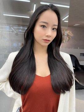 ロンド マーレ 天神大名店(Lond mare) 韓国風小顔カット 顔まわりレイヤー 韓国ヘア 前髪 くびれ髪