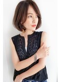 ひし形シルエットに前髪なしふんわりまとまるコンパクトボブ