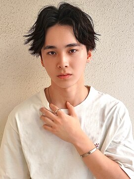 ブゾン(buZon) 【buZon ブゾン】波巻きマッシュパーマ×アッシュブラック