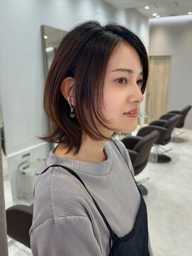 シュク 高円寺(SYUK) 加藤【高円寺】ミディアム/外ハネ/レイヤー