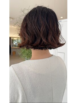 イーズ(e's) くせ毛風ボブパーマ　Genta