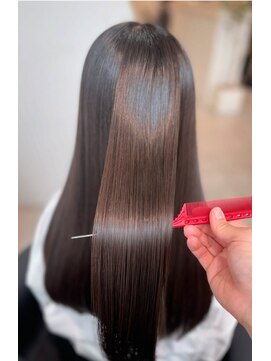 エミュスト(Emuest) アホ毛撲滅髪質改善