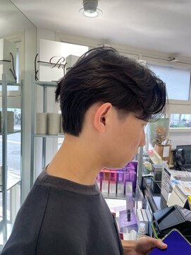 ノーム(NORME) 毛流れセンターパート/韓国メンズヘア/20代30代