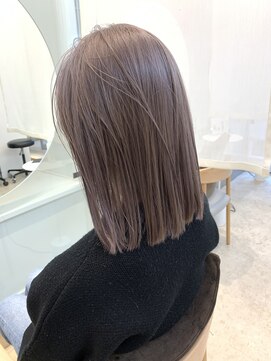 シキ 渋谷(siki) ハイトーン/ブリーチ/レイヤーカット/シアーカラー/渋谷/原宿