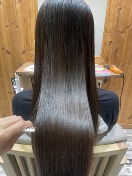 ルシール バイ アリア(Lucir by aria) 艶々トリートメント