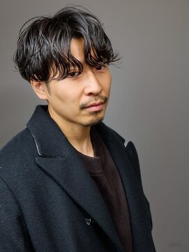 トリム 渋谷(trim.) サーフカール/刈り上げセンターパート/ブルーブラック[渋谷]