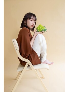 ココ 鷹匠(COCO) 美髪ロング/透け感カラー/暗髪