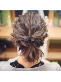 ボブも華やかに今風にヘアアレンジ♪