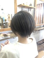 アモヘアー 城山店(amo hair) 小顔に見えるショートボブ　×   インナーカラー