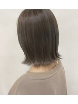 ビィシャイン 社店&nbsp;外ハネ/グレージュ/ハイライト