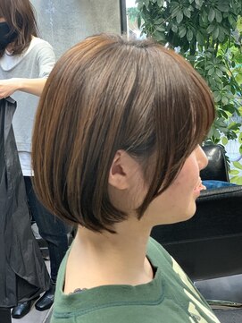 シェル 吉祥寺(shell) 大人かわいい小顔ワンサイドショートボブ