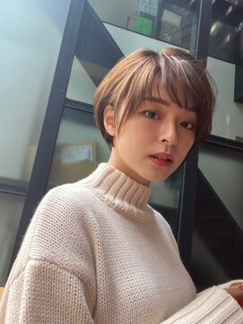 アリエッタ ギンザツー(ARIETTA GINZA2) 簡単ショート/ひし形シルエット/小顔カット/ニュアンスカラー/冬