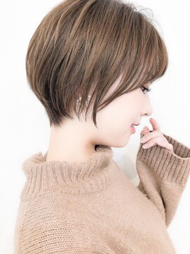 トゥーナ 表参道(tona) 【to/na】宮崎えりな 20代30代40代50代ひし形小顔ショートボブ