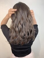 アンダーバーホワイト 京橋店(_WHITE) 大人ハイライトグラデーションヘルシーレイヤーウルフショート