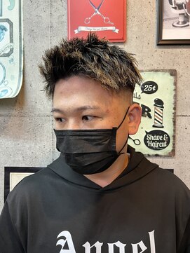 スタンドバーバー 柏(STAND BARBER) マッシュパーマ/ウルフ/アッシュブラック/カルマパーマ/柏