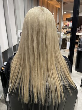 ニーゼロゼロナナ(2007) ブロンドカラー