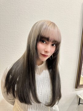 リンドヘアー(Lindo hair) ホワイトとブラックのエンドカラー　Tomoya